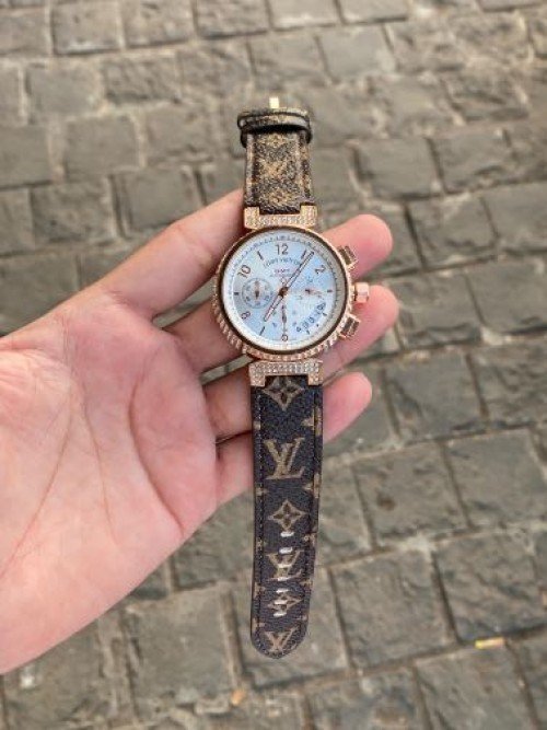 LOUIS VUITTON PRIMIUM LADIES WATCH - Image 2