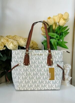 Michael Kors MK Voyager Tote Bag With Side Pocket & Dust Bag (White - 972)(BSB)