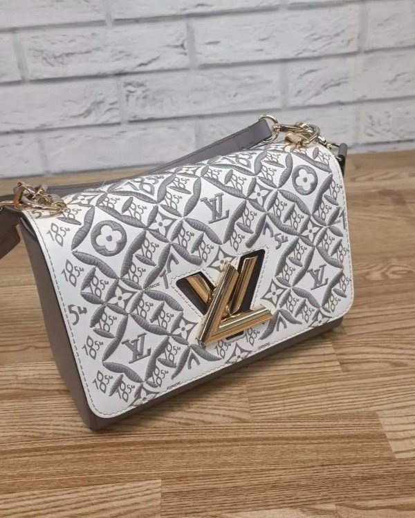Louis Vuitton Embroidered Twist Logo Premium Double Box Bag With Shoulder Strap (45962-White_Grey)(LB) - Image 8