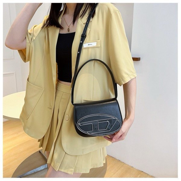 Diesel 1DR Shoulder Bag With OG Box & Dust Bag & Extra Shoulder Strap (Black-442)(BSB) - Image 2