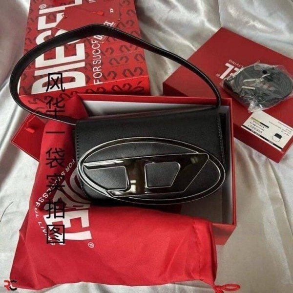 Diesel 1DR Shoulder Bag With OG Box & Dust Bag & Extra Shoulder Strap (Black-442)(BSB) - Image 7
